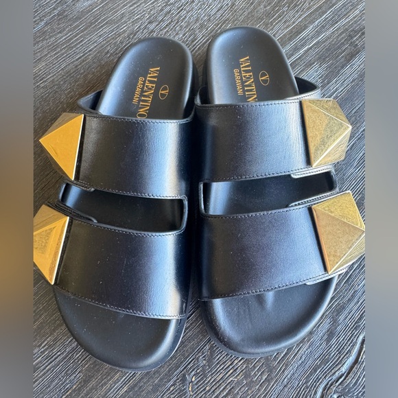 VALENTINO GARAVANI Rockstud Black Leather Platform Sandals Sandals - Picture 2 of 6